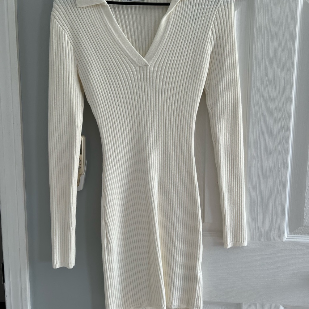 Hollister Cream Ribbed Bodycon Dress V-Neck Long Sleeve